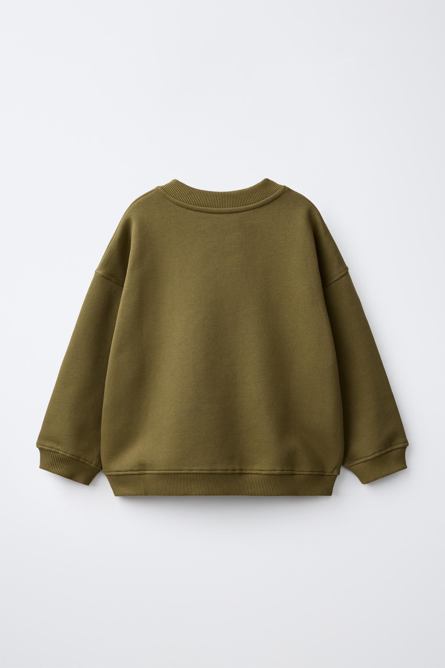 Детская толстовка Zara Bear and Text Print, цвет: Оливковый зелёный — фото 2