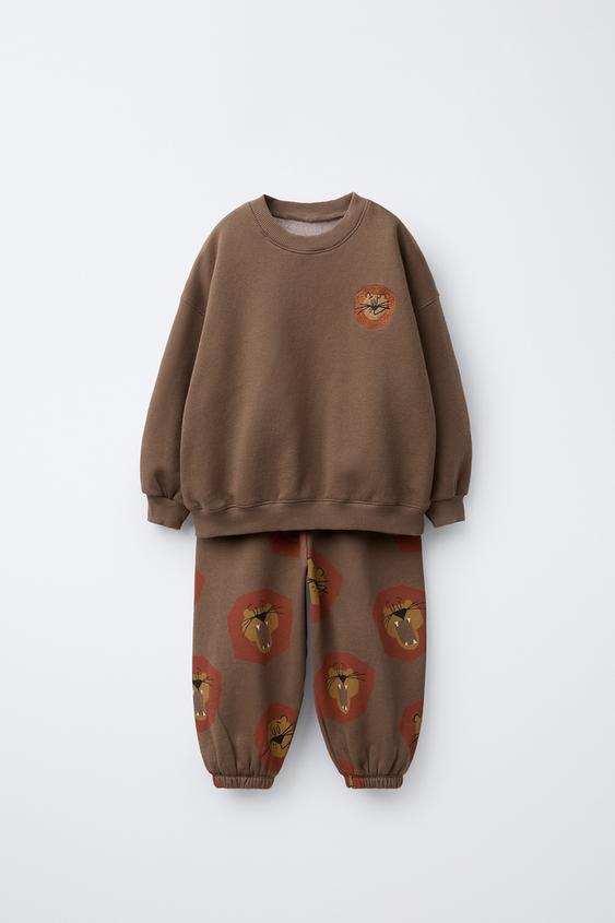 CONJUNTO JOGGING SUDADERA Y PANTALÓN JOGGER LEONES - Marrón oscuro de Zara - Imagen 0