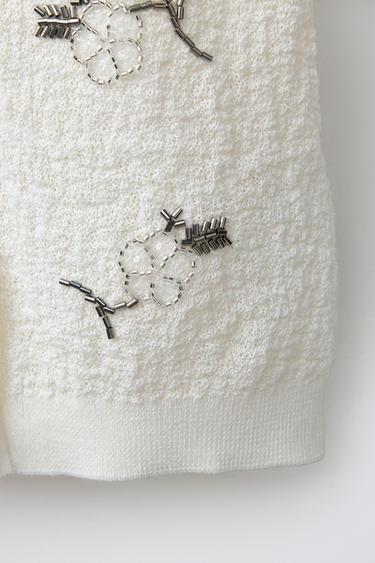 GILET EN MAILLE TEXTURÉE AVEC FANTAISIE - Beige de Zara - Image 3