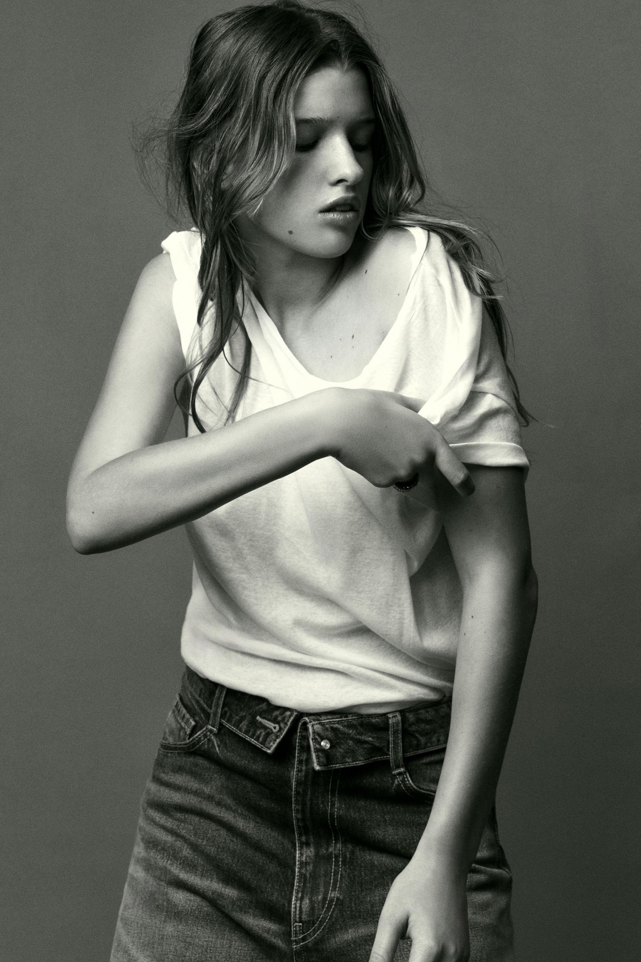 ベーシックコットンTシャツ - ホワイト | ZARA Japan / 日本