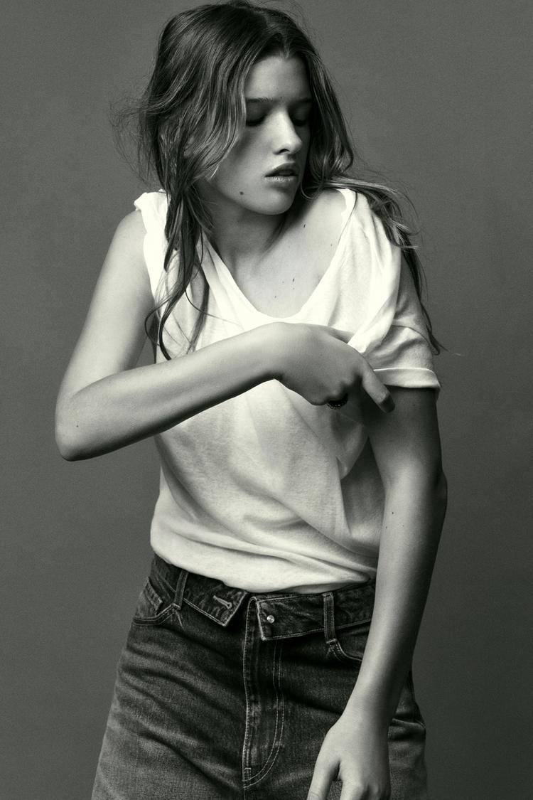 BASIC COTTON T-SHIRT White ZARA India - Main Image