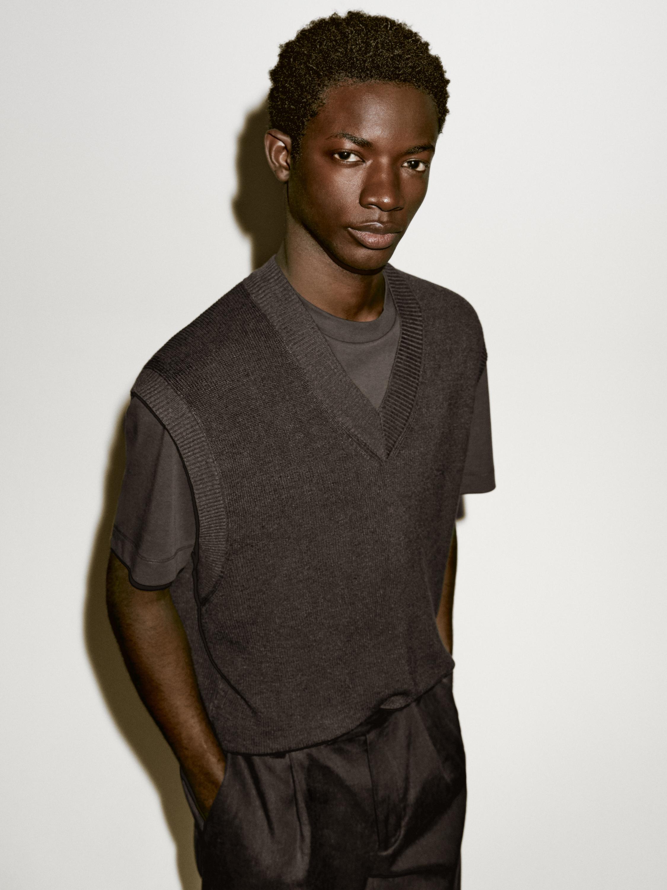 Linen blend knit vest - Limited Edition - Brown | ZARA
