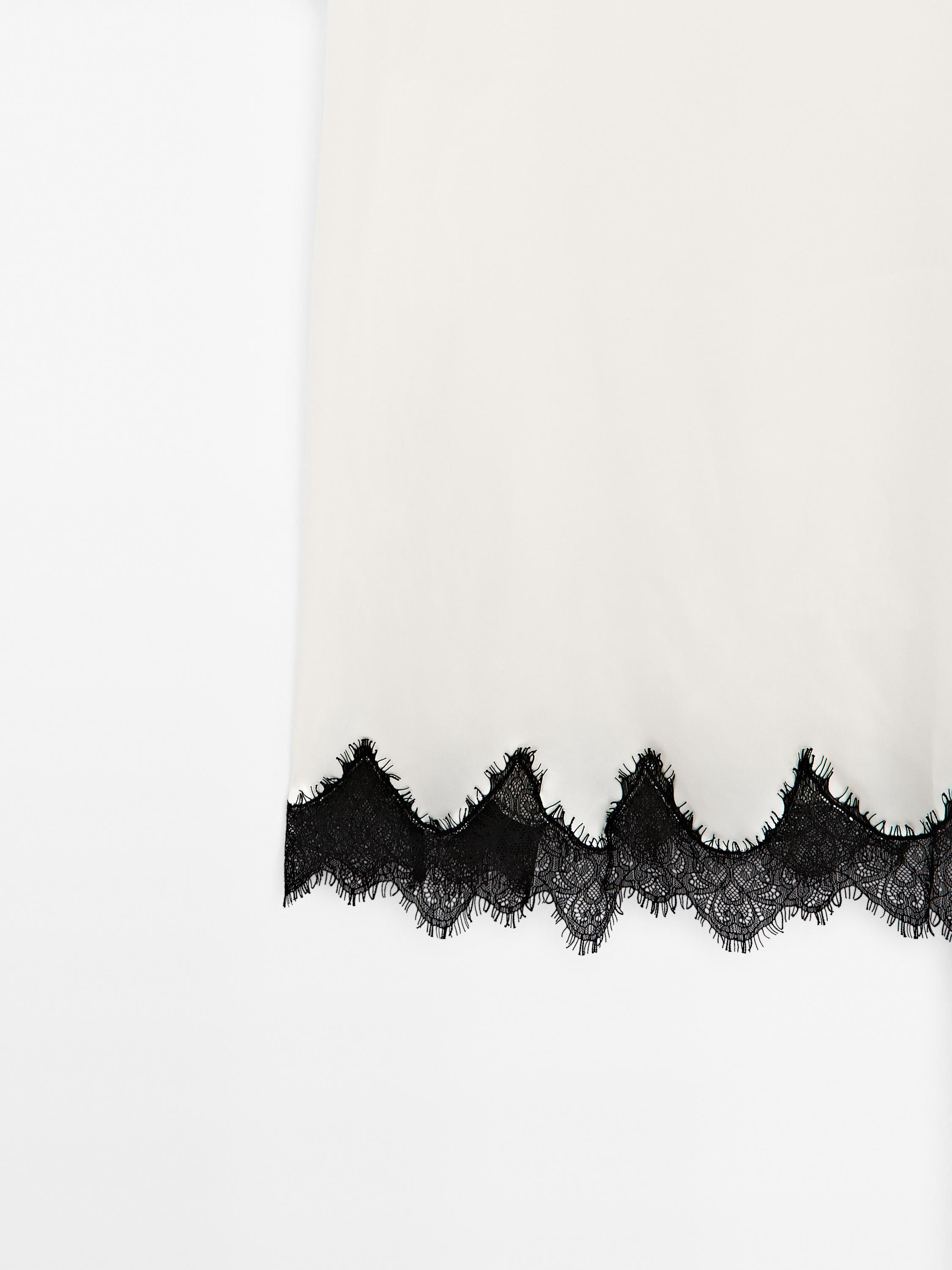 Contrast lace-trimmed midi dress