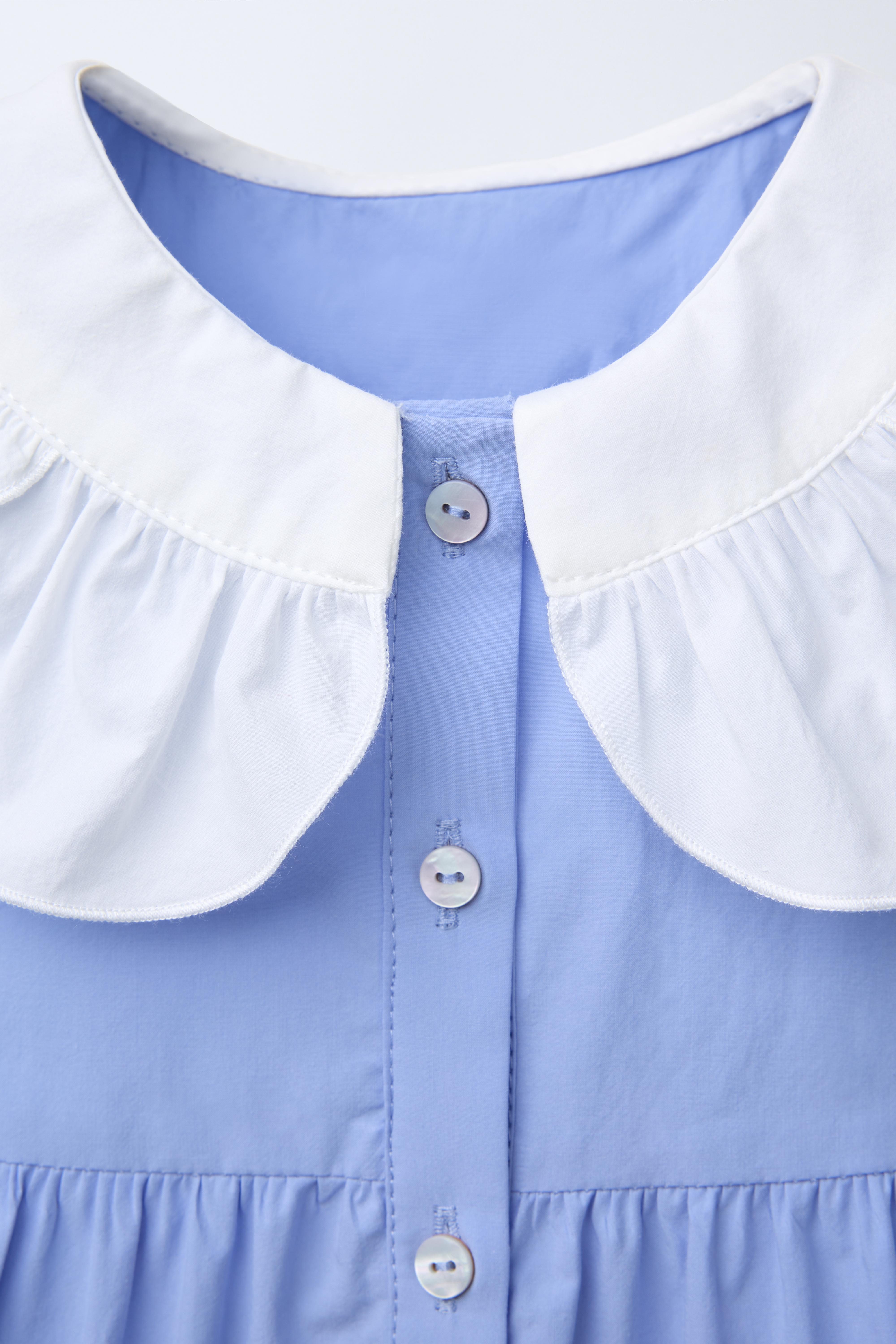 ROBE EN POPELINE À EMPIÈCEMENTS
