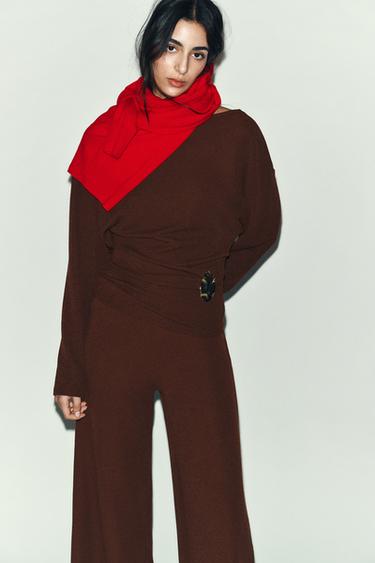 Zara TEXTURED BUCKLE TOP - Brown