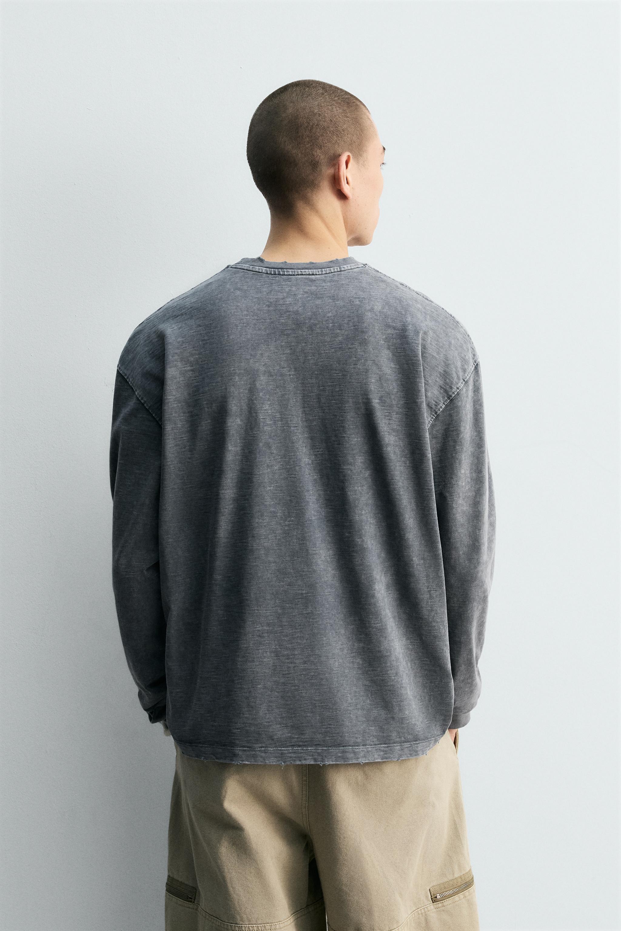 RIPPED EFFECT STRUCTURED T-SHIRT