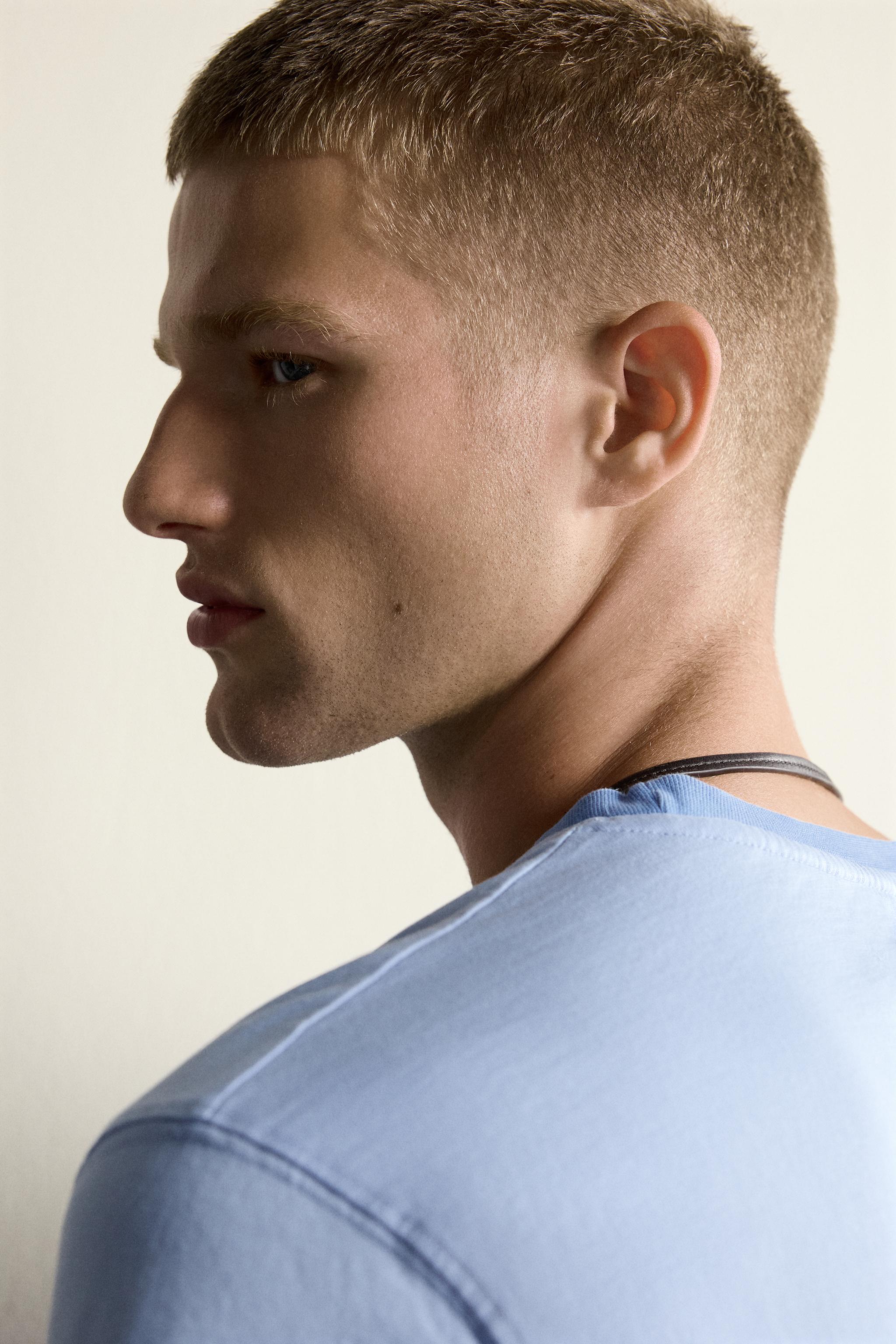 CONTRAST NECK RELAXED FIT T-SHIRT