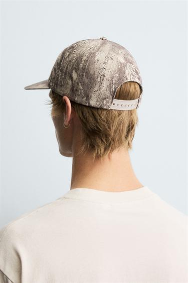 ABSTRACT PRINT CAP - Brown by Zara - Image 2