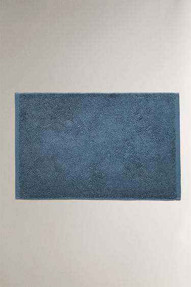 NON-SLIP PLAIN BATH MAT - Mid-blue by Zara
