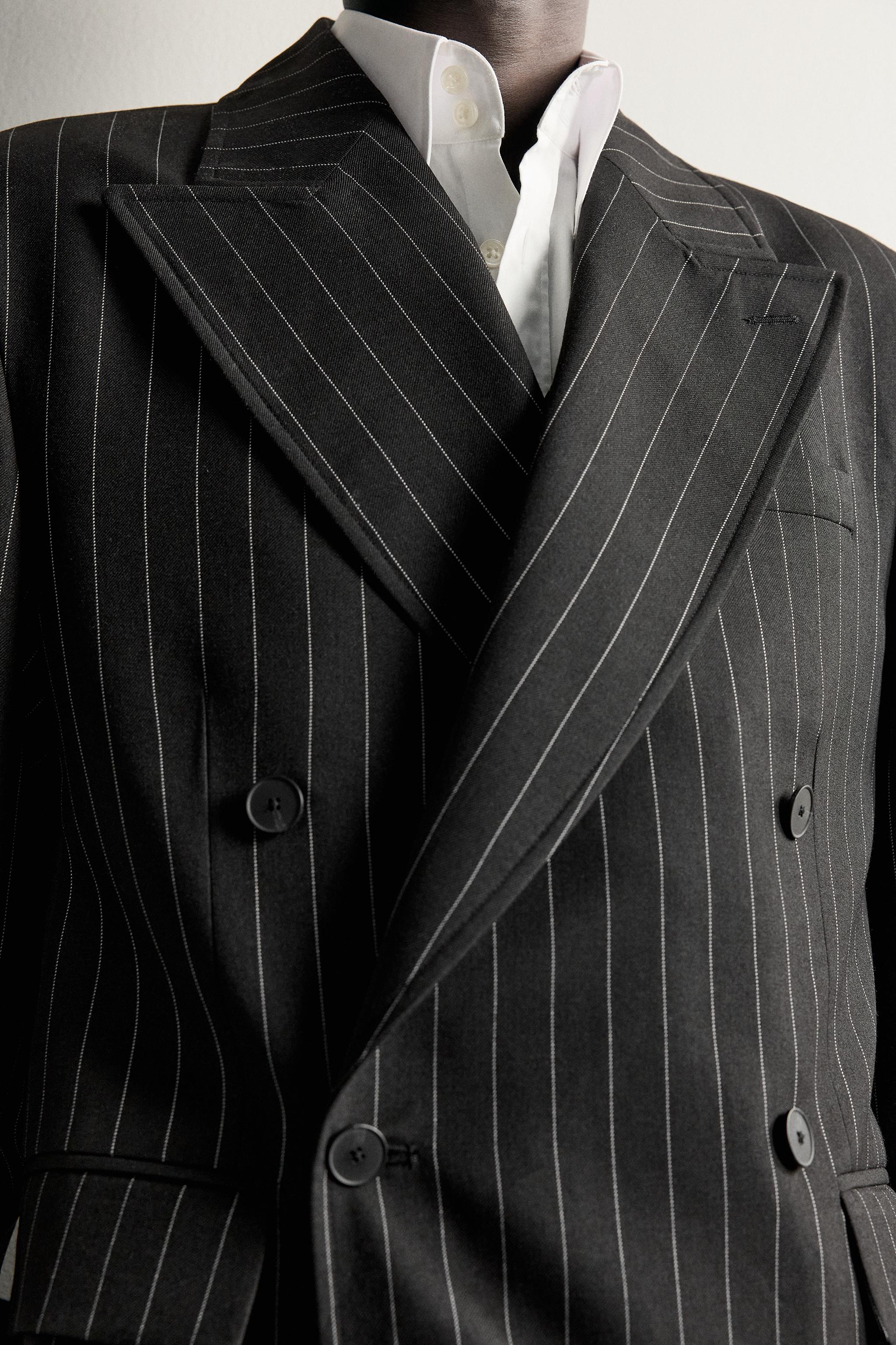 PINSTRIPE DOUBLE-BREASTED SUIT BLAZER