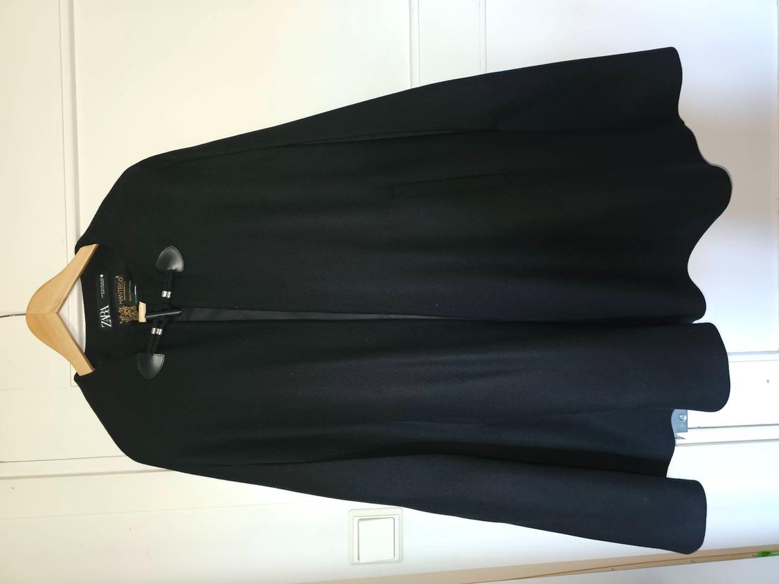 CAPE WITH POCKETS - Image 2