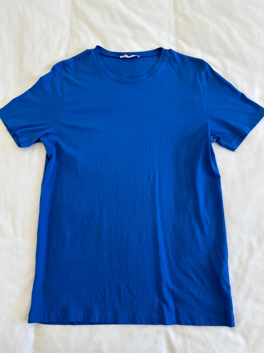BASIC LIGHTWEIGHT T-SHIRT