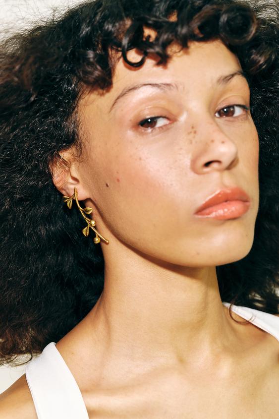 METALLIC FLORAL EARRINGS from Zara - $19.90