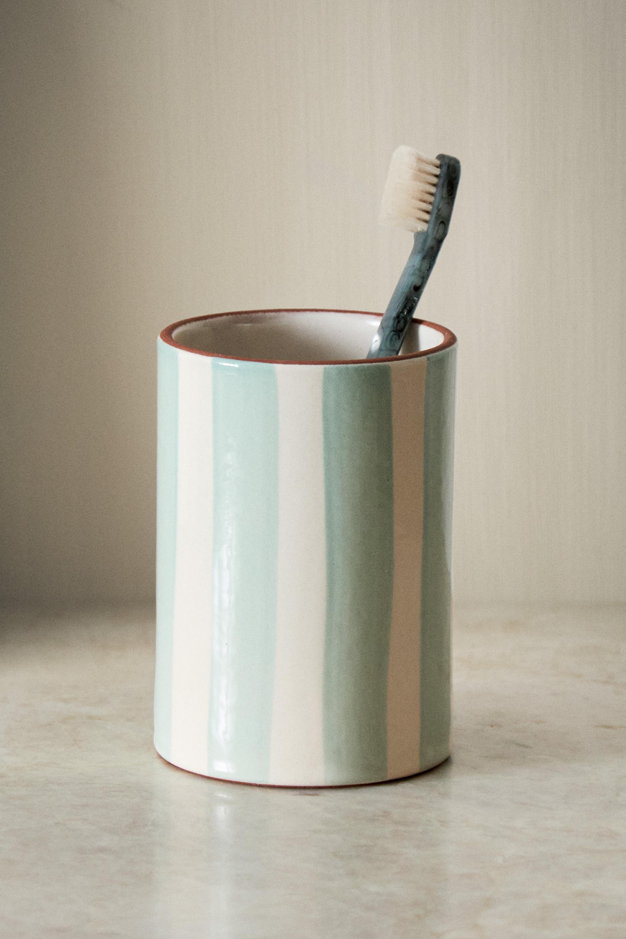 VERRE À BROSSES À DENTS EN CÉRAMIQUE À RAYURES