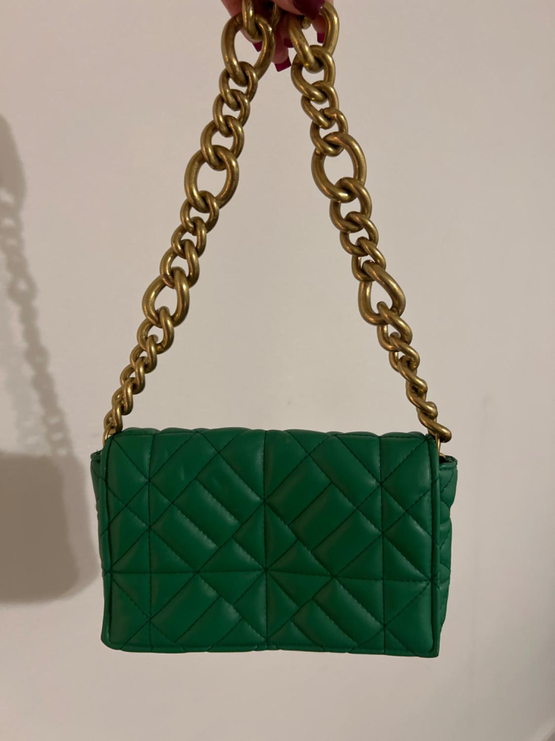 BOLSO HOMBRO ACOLCHADO CADENA