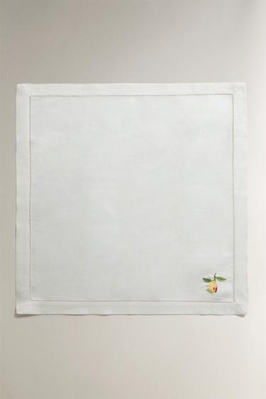 LOT DE SERVIETTES BRODÉES FRUITS (LOT DE 2) - Écru de Zara - Image 1