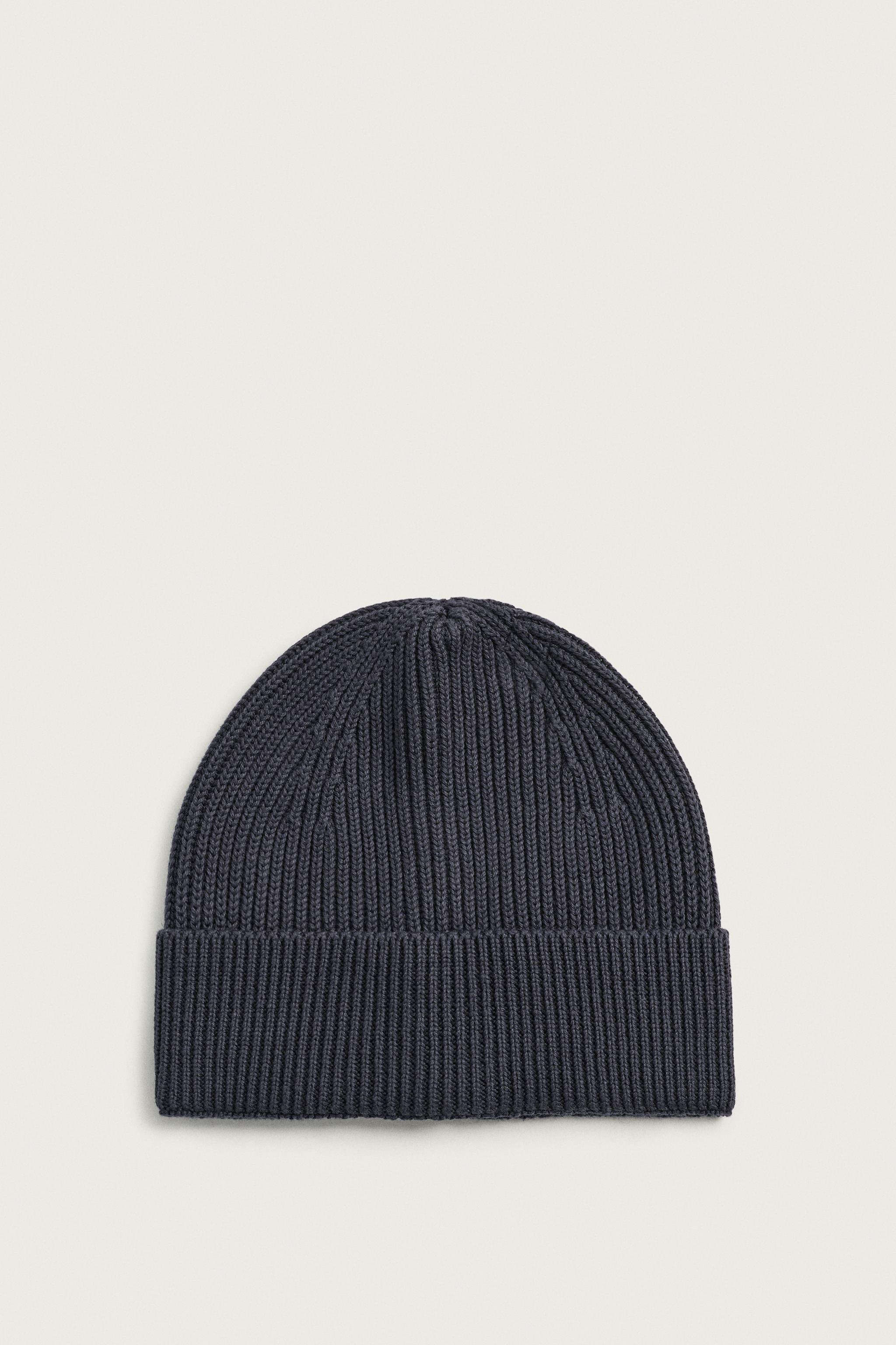 BONNET EN MAILLE JACQUARD RAYURES