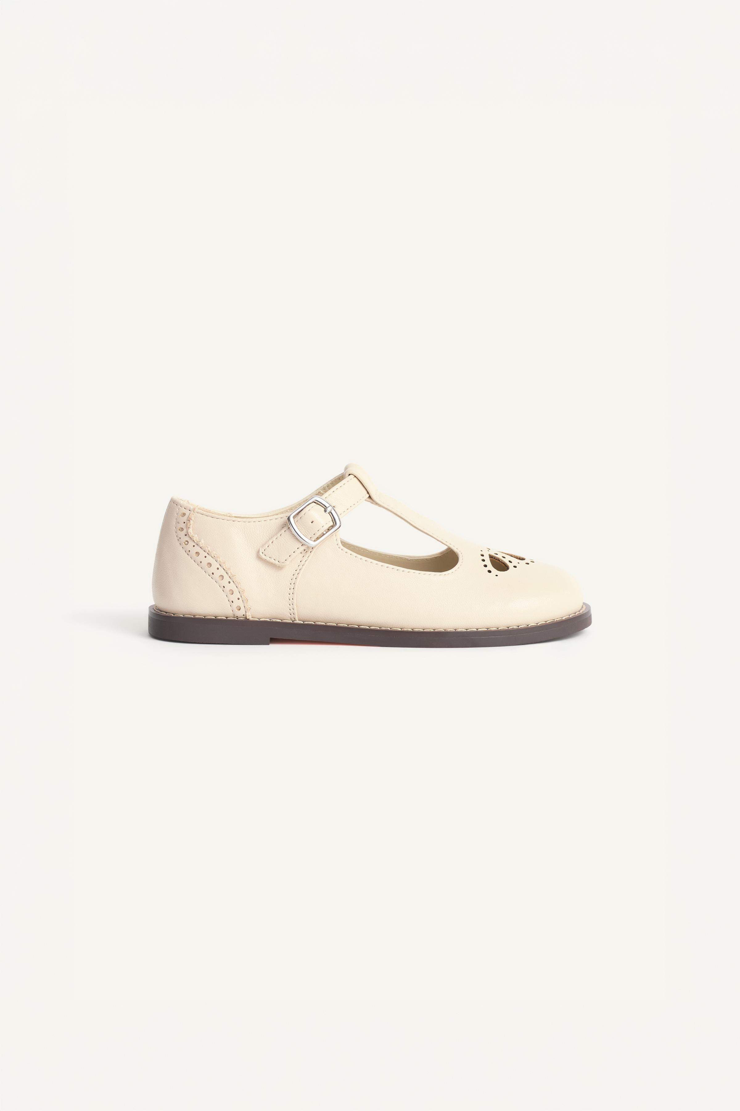 CHAUSSURES EN T CUIR ÉDITION LIMITÉE