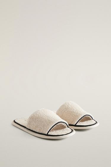 BATH TOWEL SLIDES WITH PIPING — Sandy Brown 2