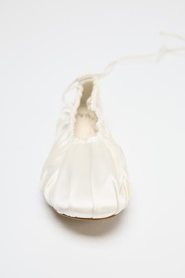 GATHERED SATIN-EFFECT BALLERINAS - LIMITED EDITION - Ecru by Zara - Image 3