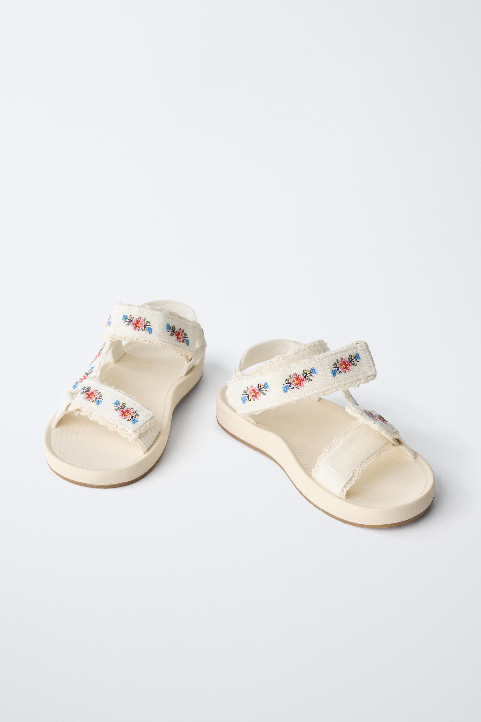 EMBROIDERED TECHNICAL SANDALS
