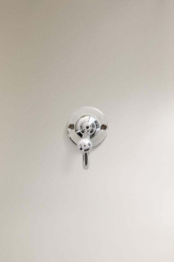 COLGADOR PARED PLATA BRILLO - Plata de Zara - Imagen 0