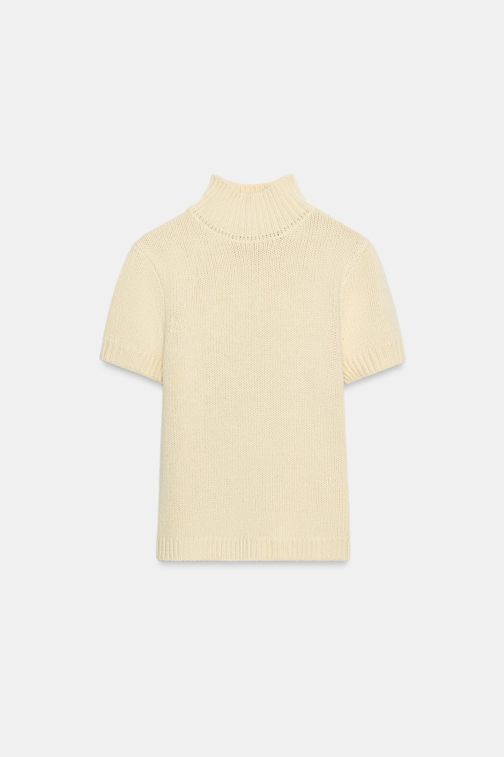 SHORT SLEEVE KNIT SWEATER