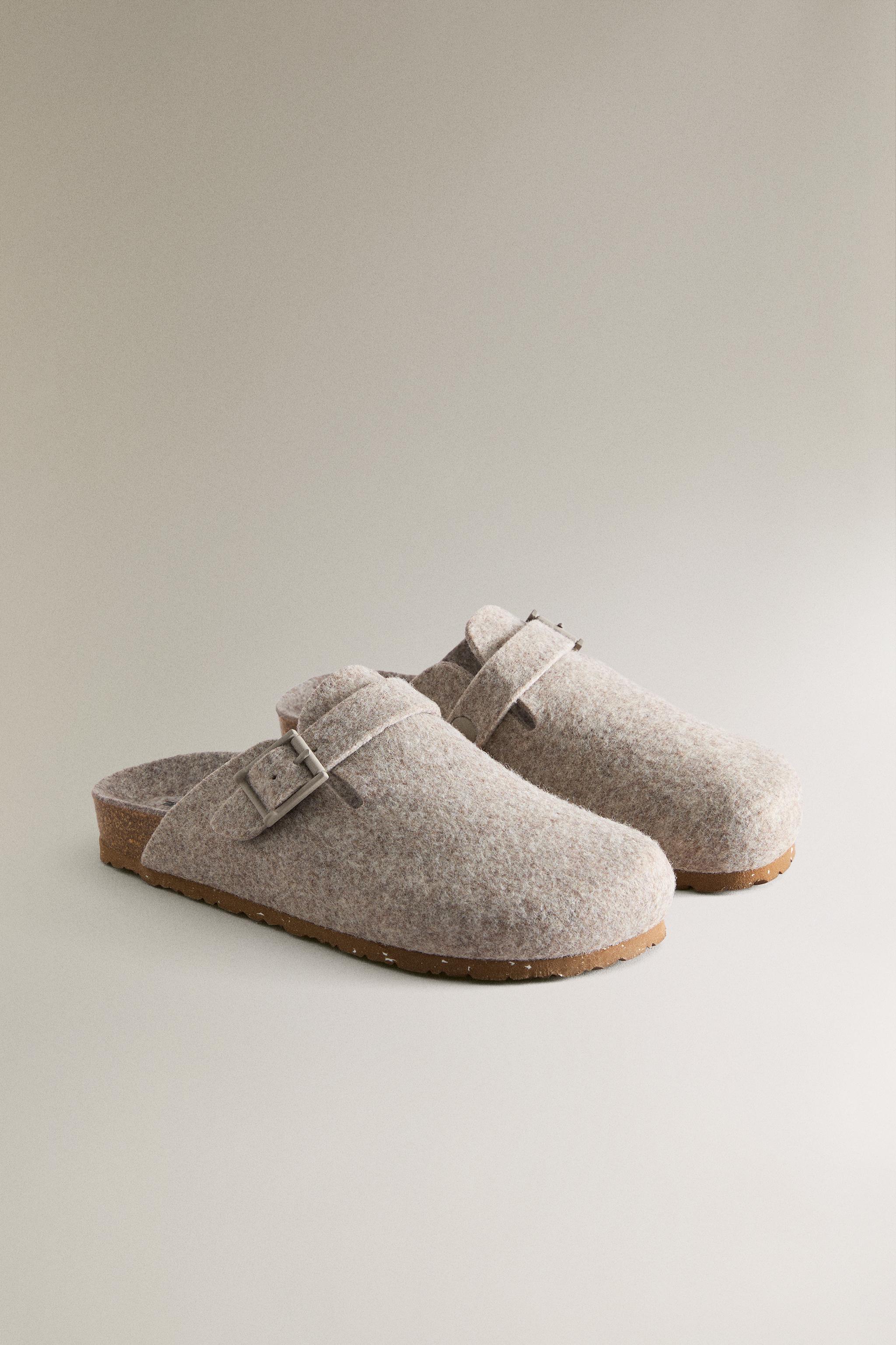 BUCKLED FELT MULE CLOG SLIPPERS — Brown