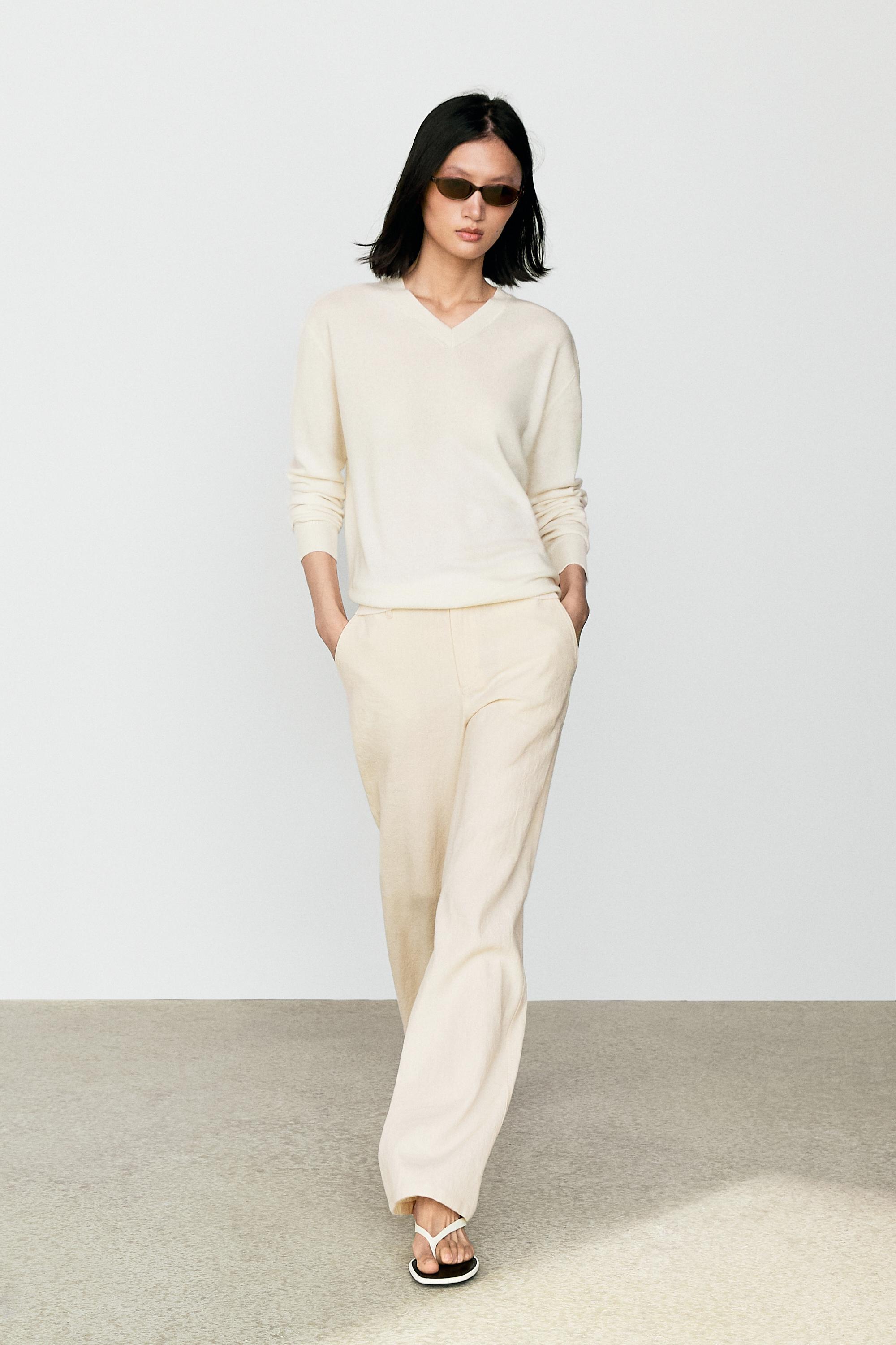 100% cashmere knit sweater — Ecru