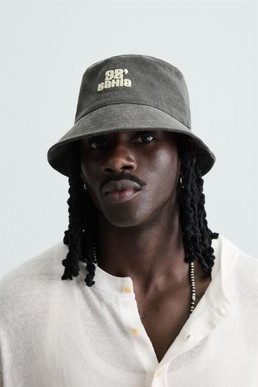 SOMBRERO BUCKET BORDADO CONTRASTE - Negro de Zara - Imagen 0