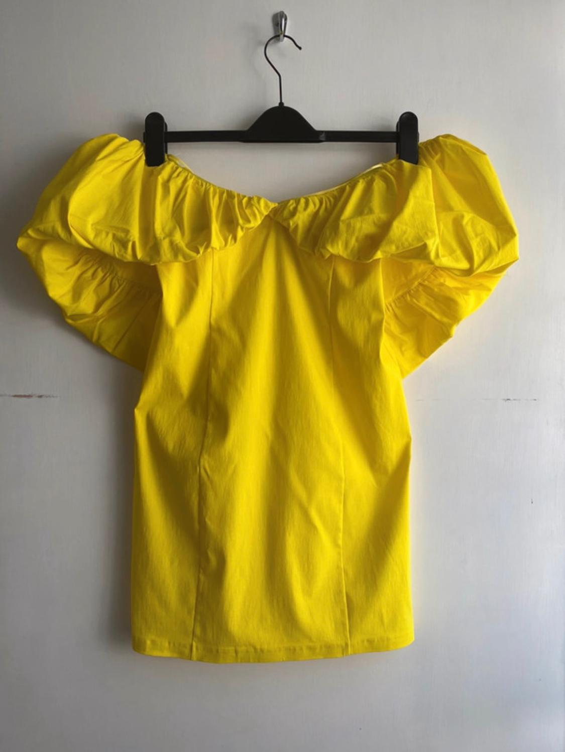 VOLUMINOUS GATHERED DRESS
