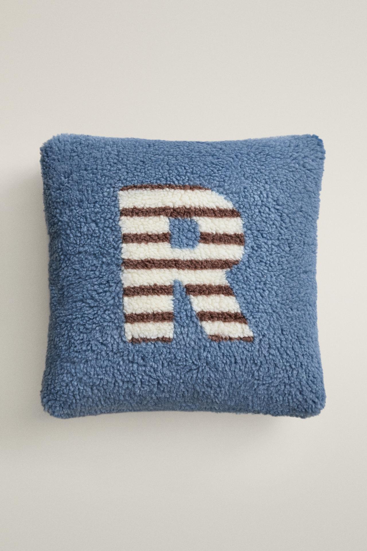 CHILDREN'S FAUX SHEARLING CUSHION WITH R