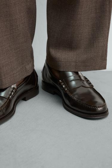 MOCASSINS EN CUIR AVEC MASQUE - Chocolat de Zara - Image 2