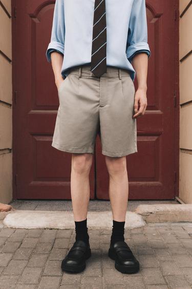 RELAXED FIT PLEATED BERMUDA SHORTS - Mink by Zara