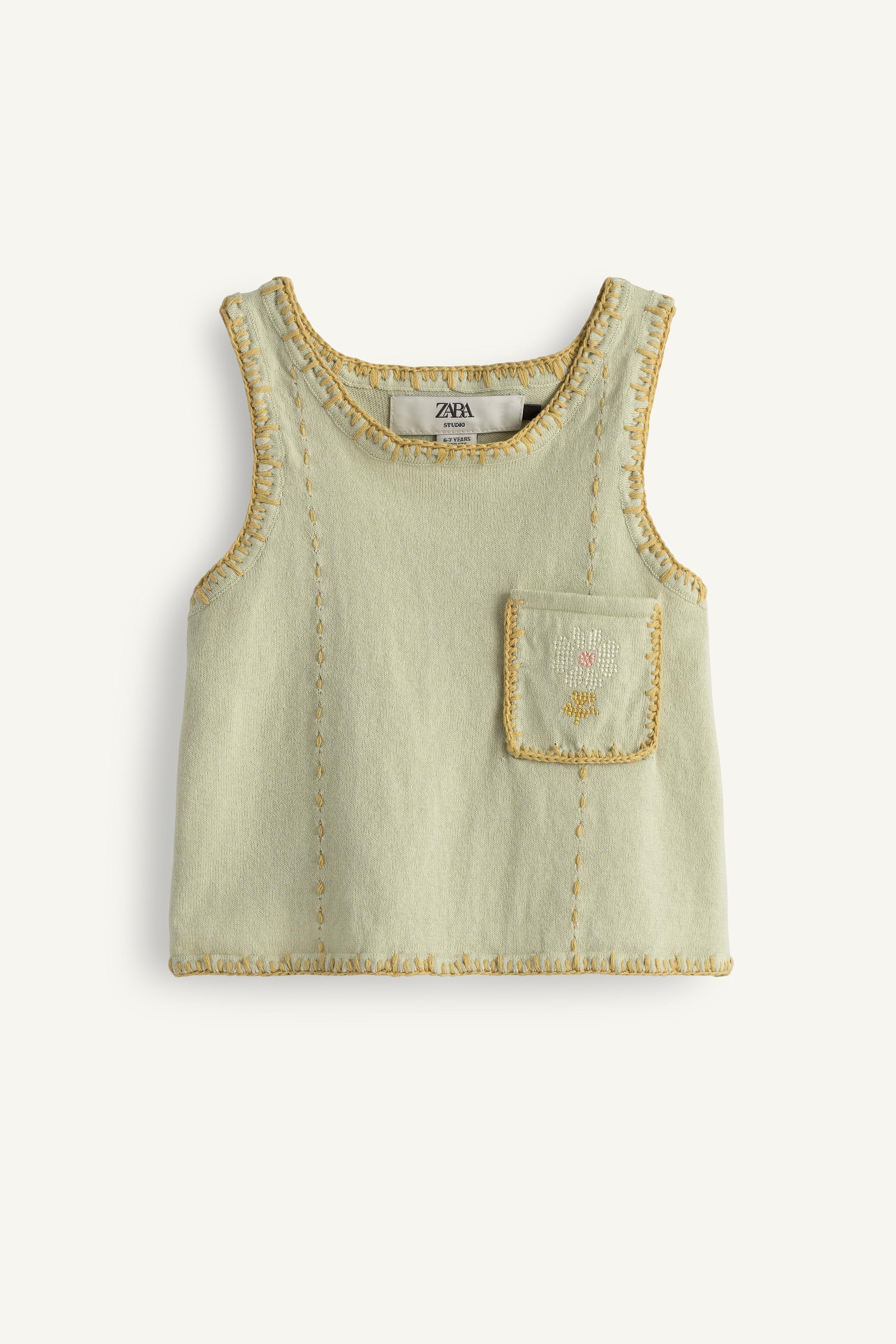 TOP EN MAILLE BRODERIES CONTRASTE ÉDITION LIMITÉE