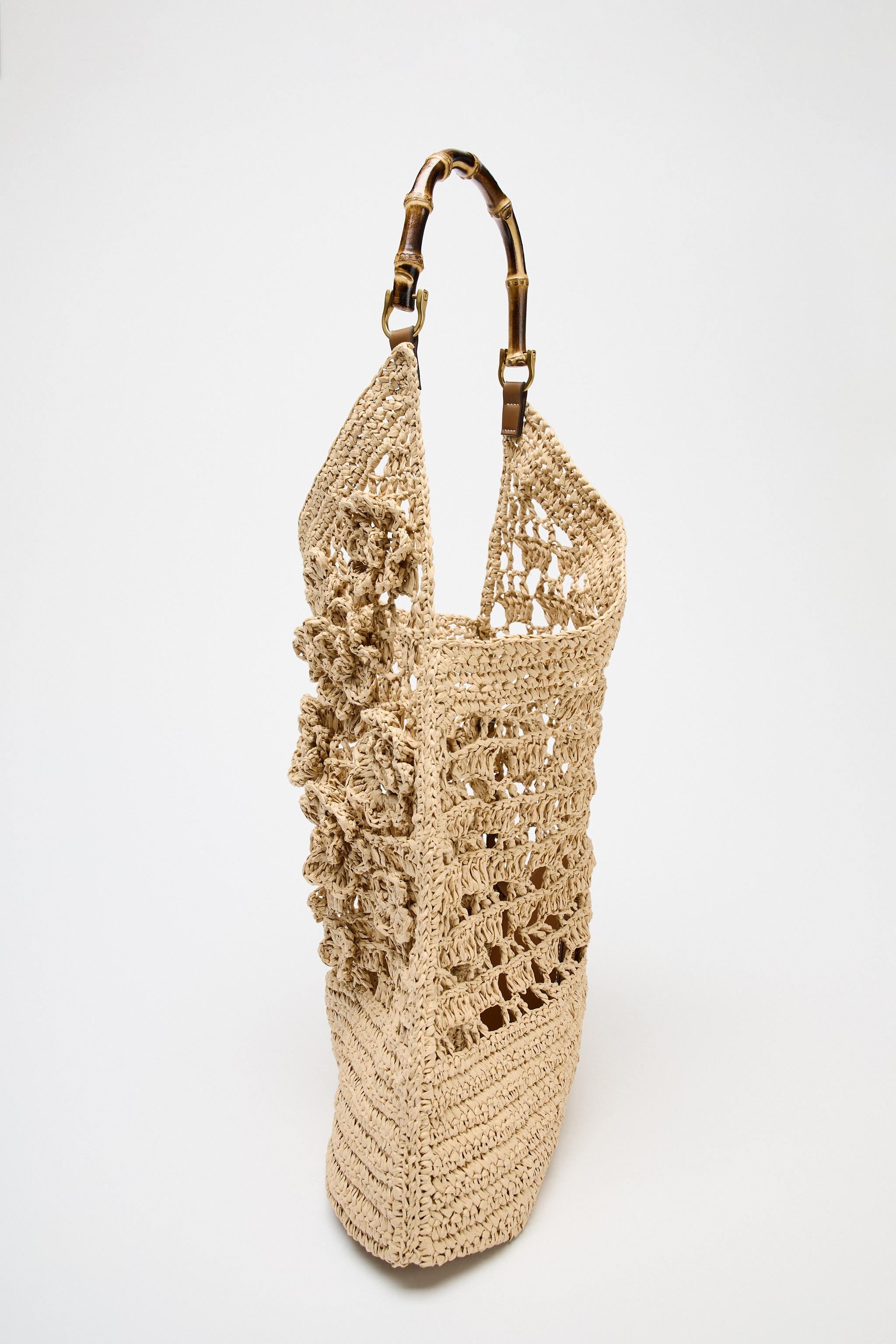 【ZARA】花柄編み込みトップストートバッグ 6065/510/111 Zara Floral Braided Top Tote Bag Light Beige 6065/510/111