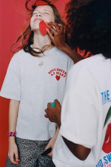 HEART PRINT T-SHIRT - Grey / Tan by Zara