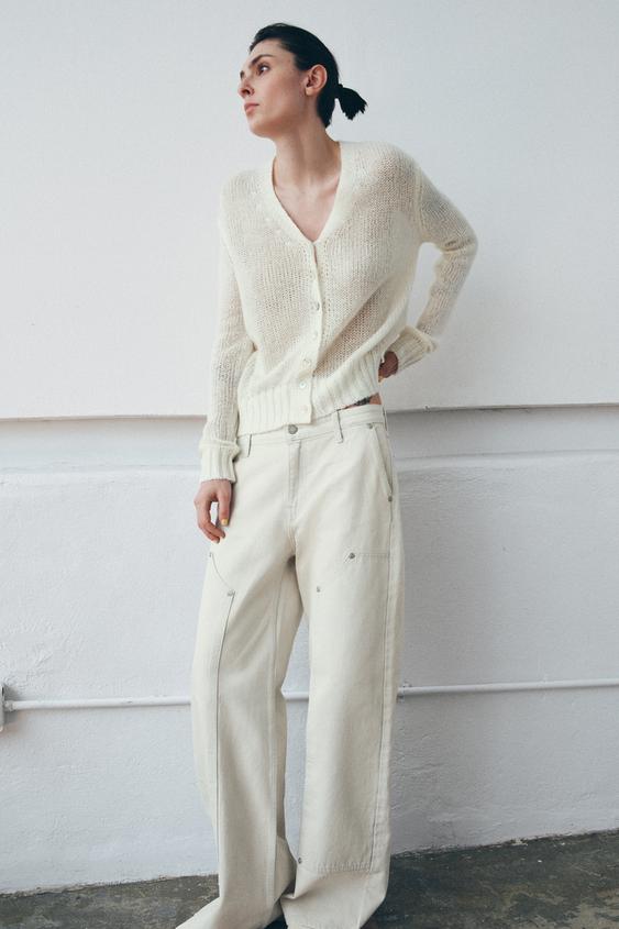 V-NECK KNIT CARDIGAN