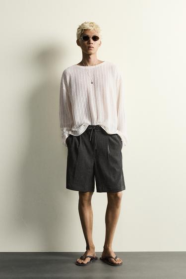 برمودا RELAXED FIT بارز الملمس - مارينجو الخاص بـ Zara