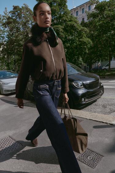 BOMBER SOFT COLL EFECTE PÈL - Marró clar de Zara