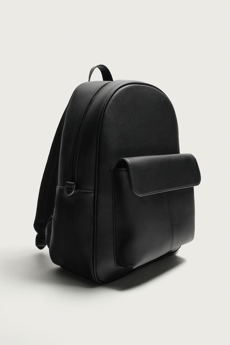 Mochila con bolsillo de solapa 4