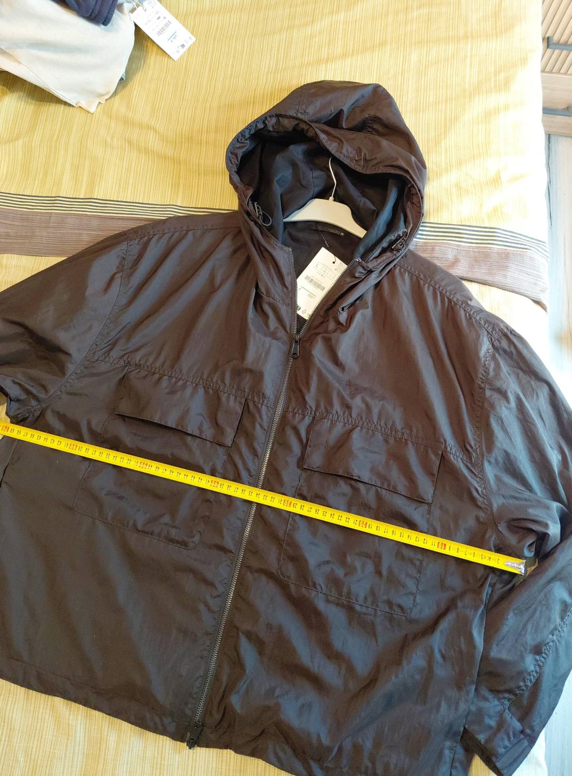TECHNICAL HOODED JACKET - Image 5