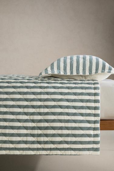 CHILDREN'S STRIPED COTTON QUILT - Green / Blue by Zara - Image 2