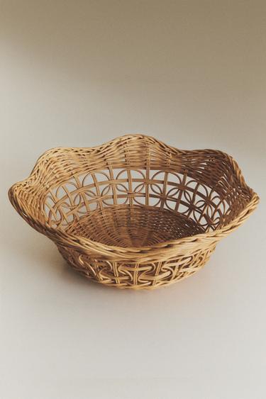 RATTAN HAMPER WITH A SCALLOPED EDGE - Light beige by Zara - Image 6