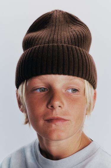 GORRO PUNTO LISO - Marrón de Zara