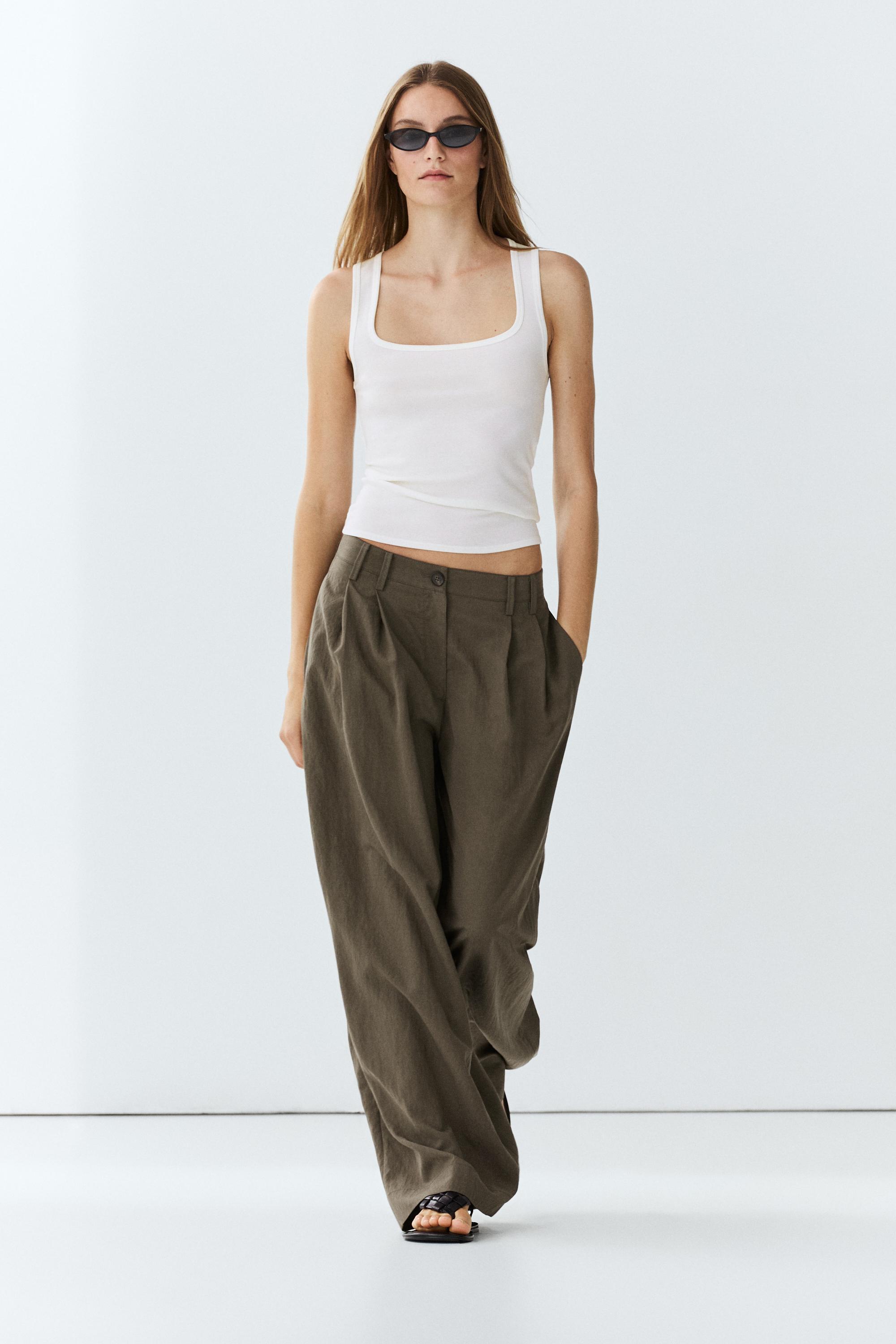 Technical wide-leg pleated pants