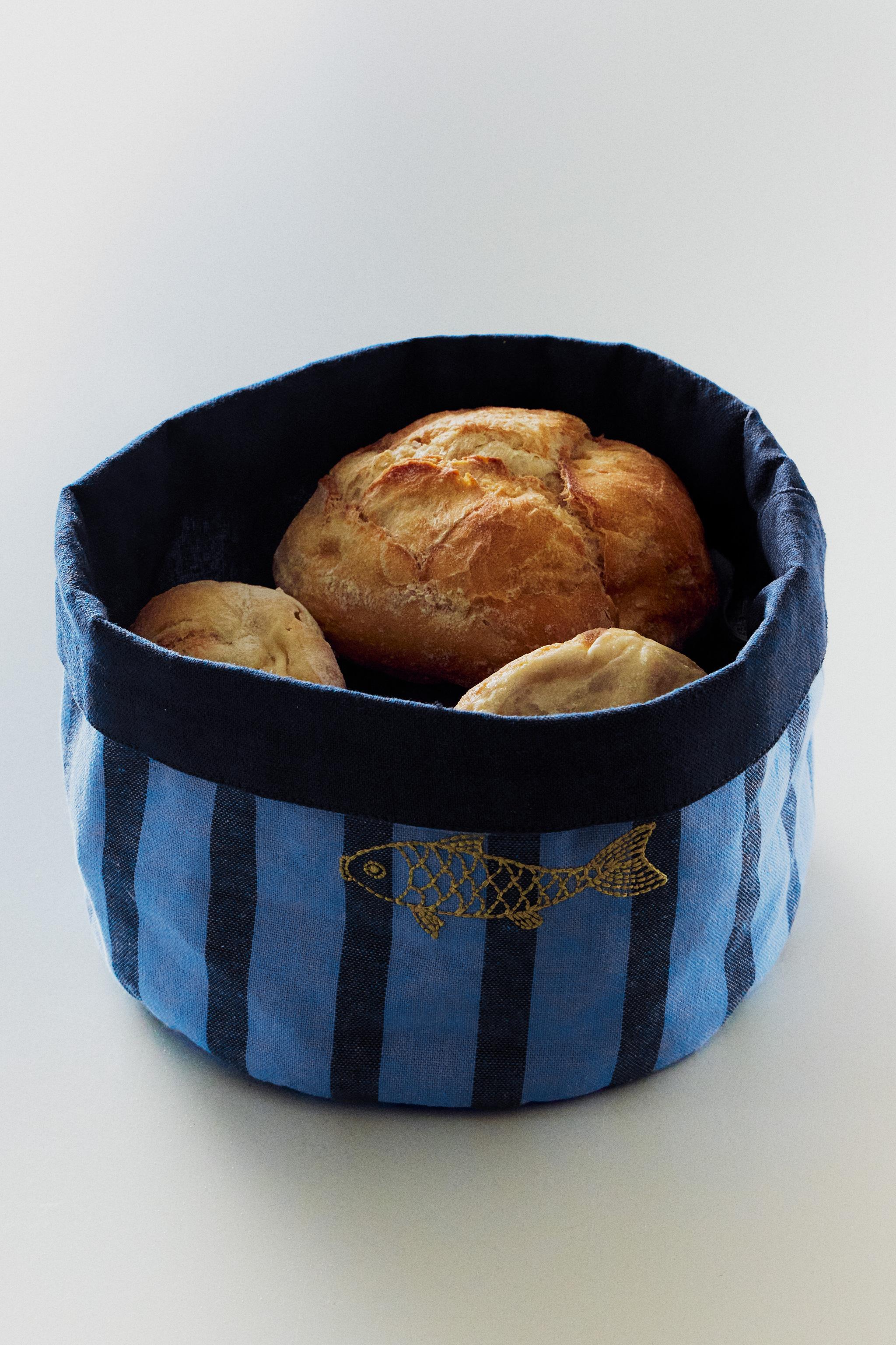 STRIPED FISH BREAD BASKET — Blue