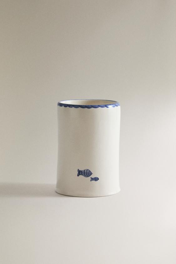 フィッシュモチーフ セラミック 歯ブラシスタンド青色/白色0Zaraのフィッシュモチーフ セラミック 歯ブラシスタンド - 青色/白色 - 画像 0