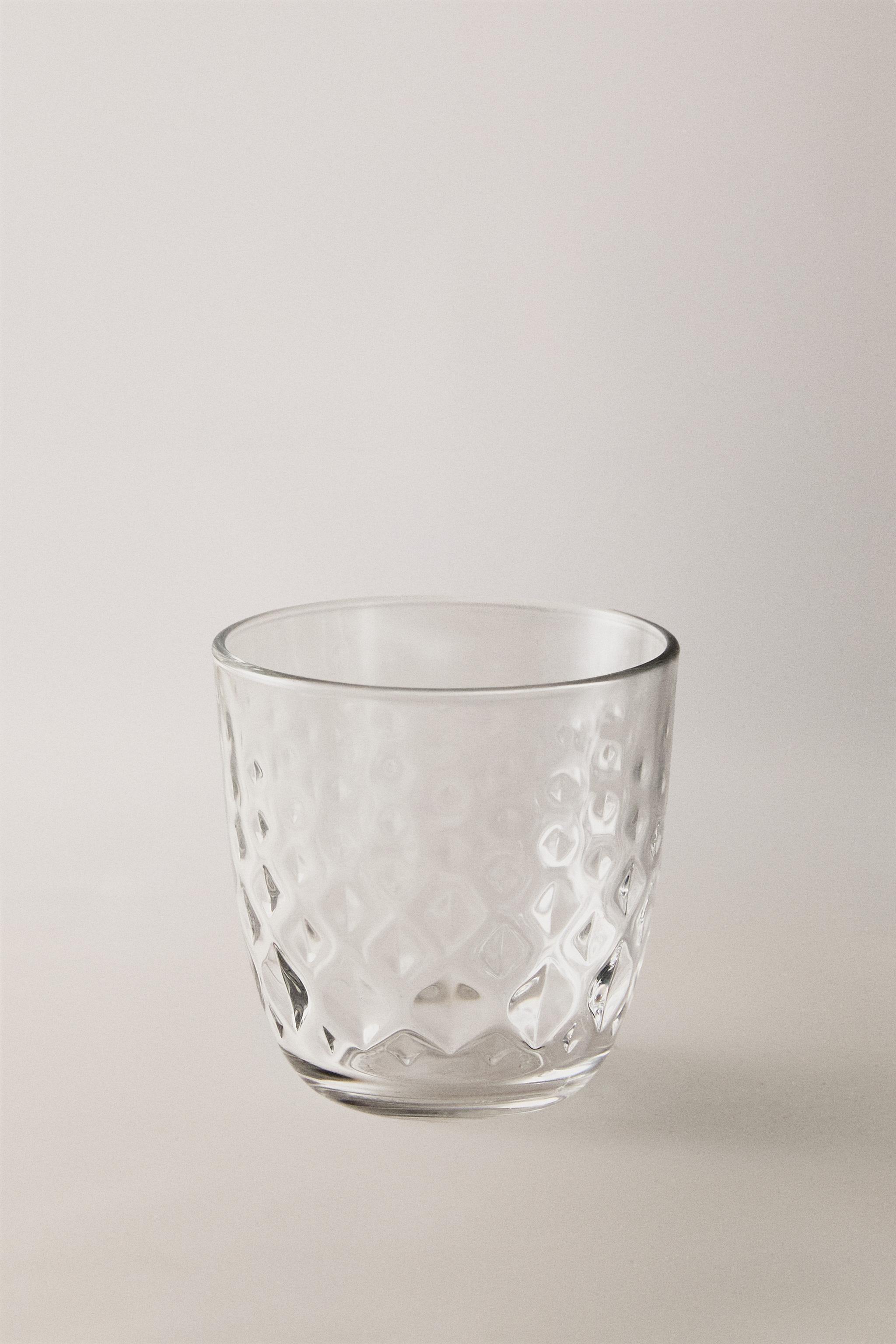 RAISED DESIGN TUMBLER