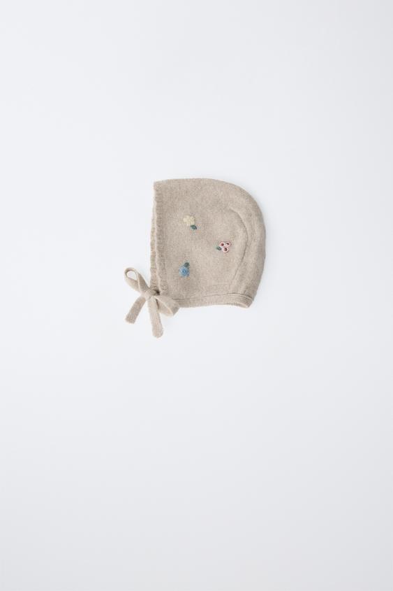 CAPOTA PUNTO FLORES BORDADAS - Beige claro de Zara - Imagen 0